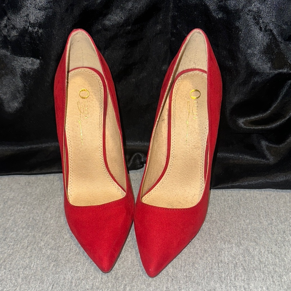 Vibrant Red Stiletto Heels with Suede Finish